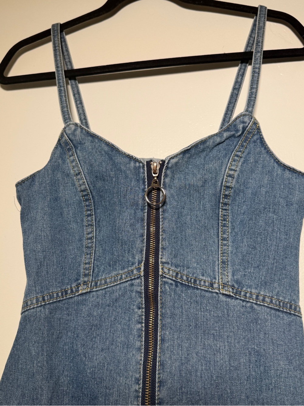 Top Charme Medium Wash Denim Zip Front Mini Dress O-Ring Sweetheart Size P - Picture 2 of 5